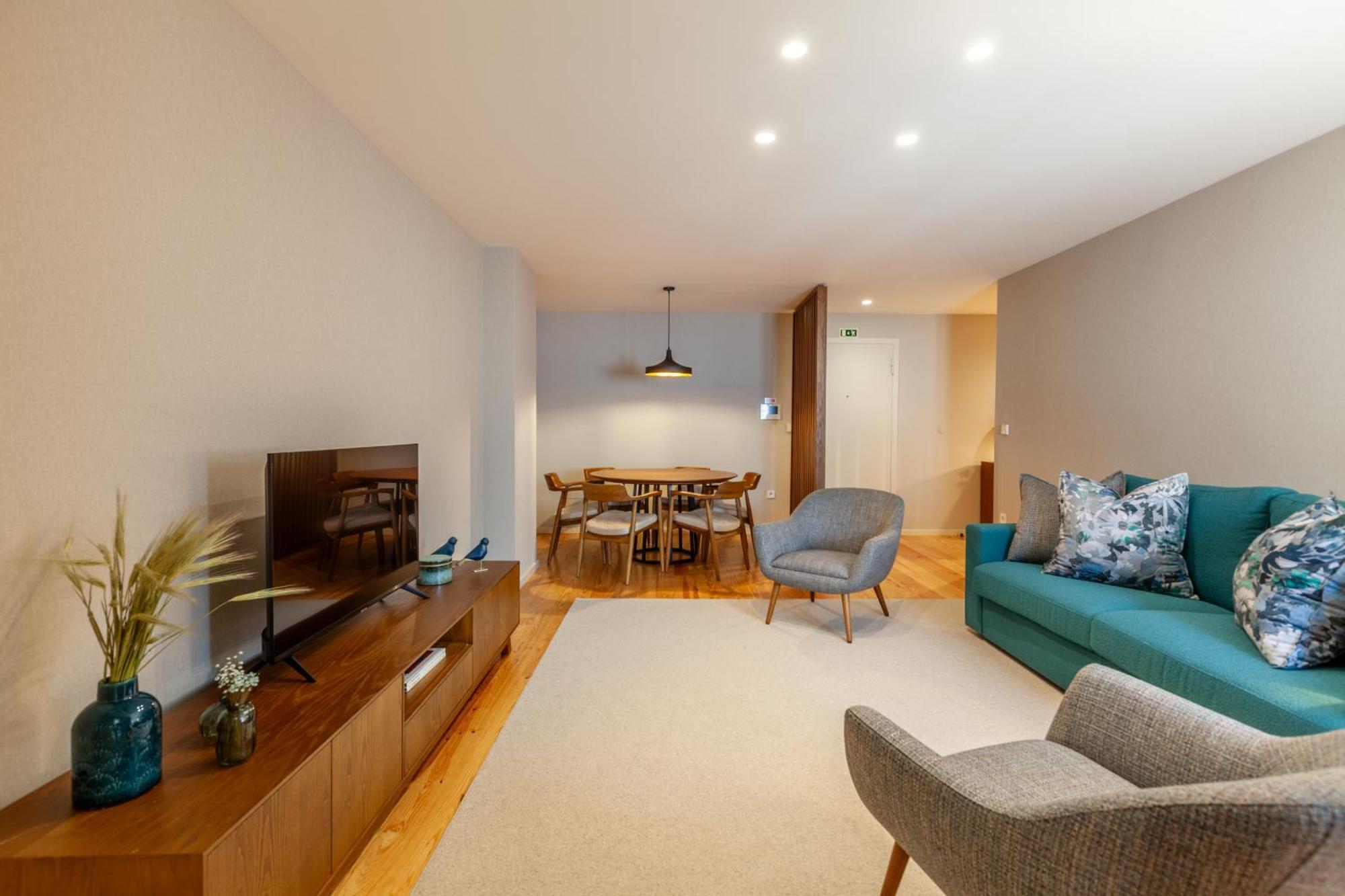 Savvy Signature Apartments Porto Exterior photo