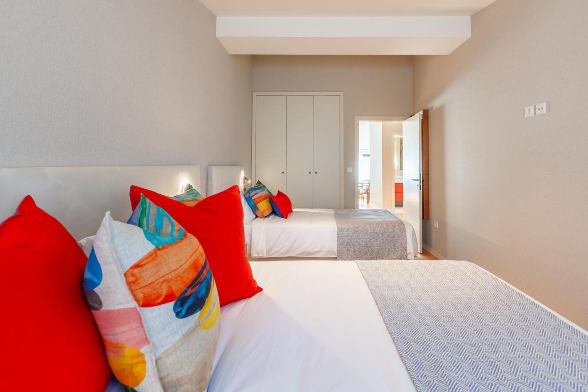 Savvy Signature Apartments Porto Exterior photo