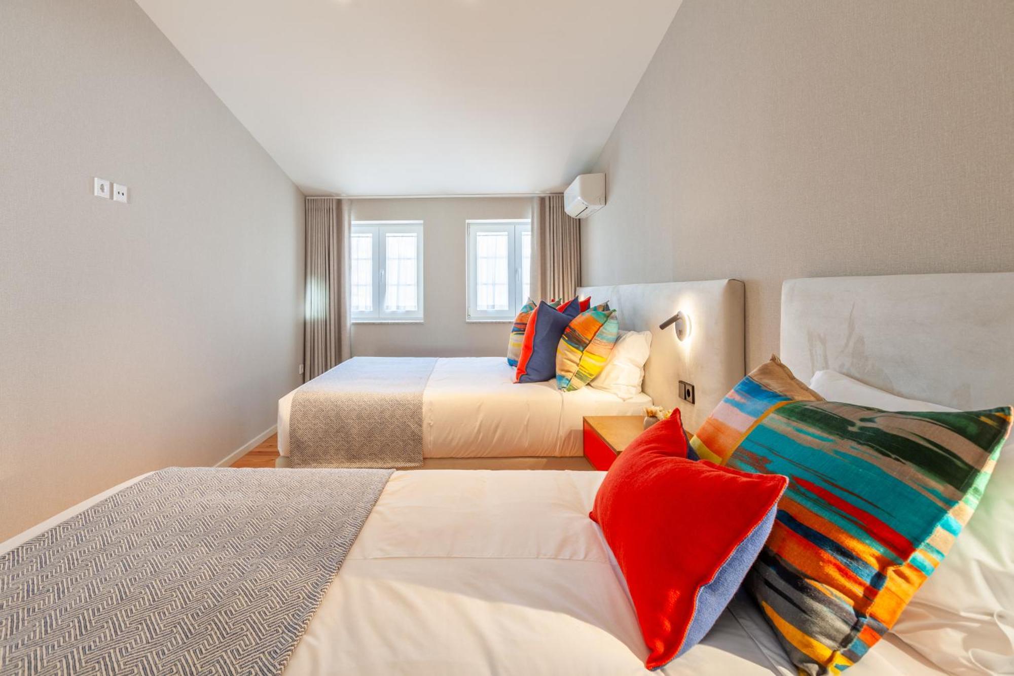 Savvy Signature Apartments Porto Exterior photo