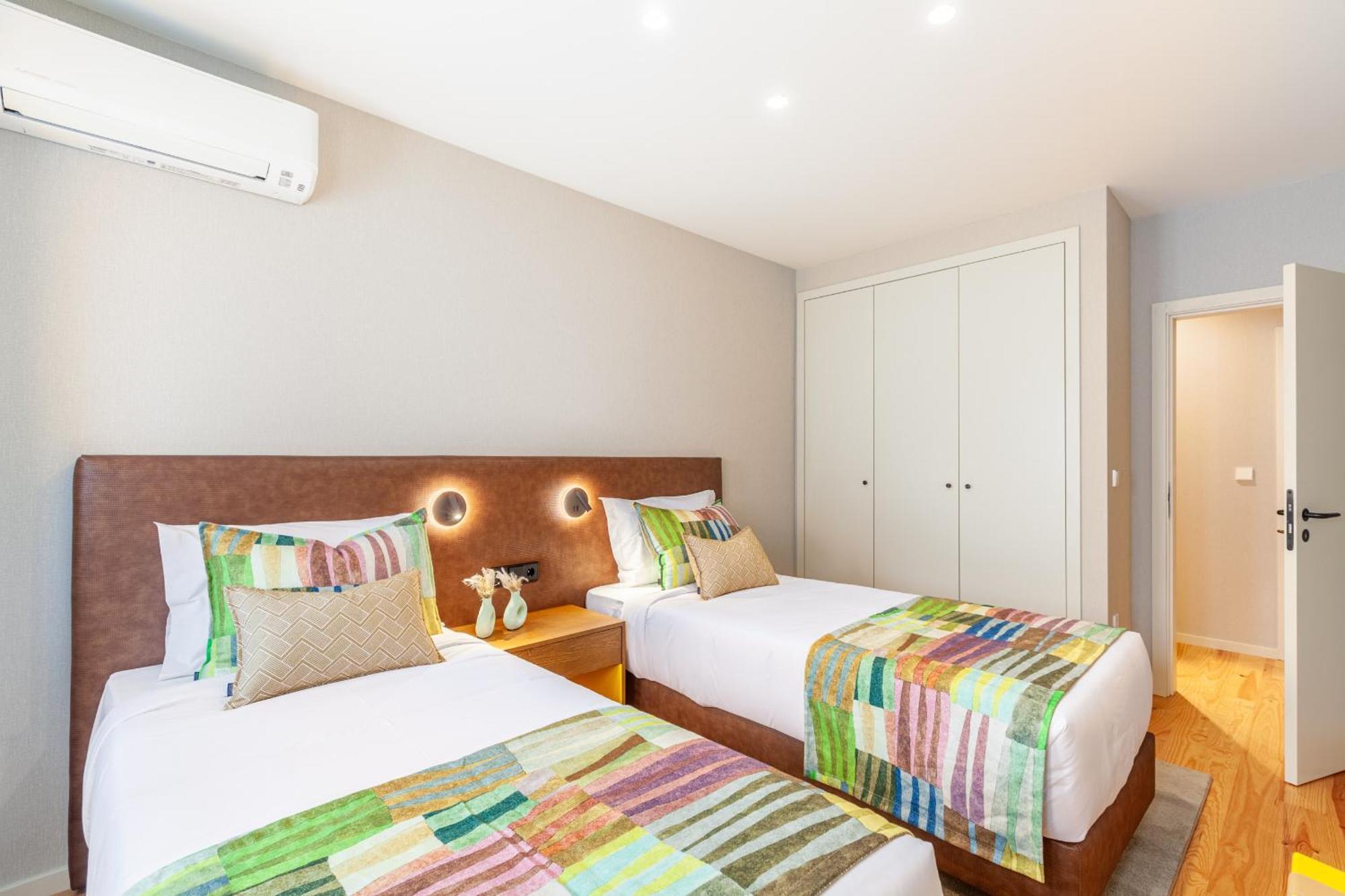 Savvy Signature Apartments Porto Exterior photo